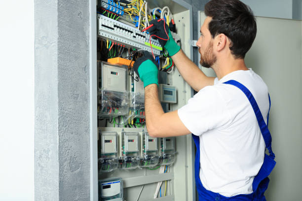 Best Licensed Electrician  in Suwanee, GA